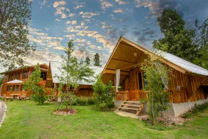 Image of Bungalow with double bed and mountain view in a natural environment