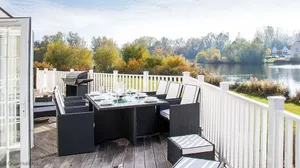 Image of Windrush Lake 80 & 81, Waterlow Lodge P