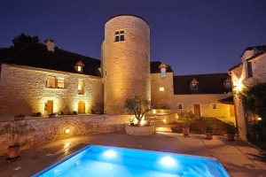 Image of Set of 2 guest rooms and 1 gîte for 6 people.