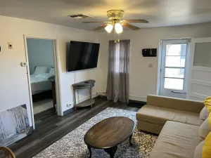 Image of Comfy Quiet 1bedroom apartment, close to DT Winslow