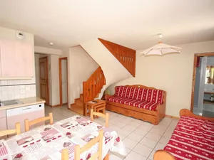 Image of 4-room Apt, 8 pax, near center and lifts, pets allowed, parking, WiFi