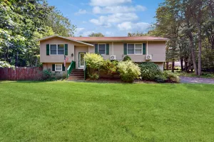 Image of Dog-friendly home with deck, Hot Tub, grill, washer\/dryer, & game room