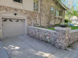 Image of Downtown charmer(basement apartment) w\/ private attached garage. Dog allowed..