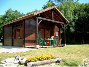 Image of Burgundy, cottage in a wooden chalet near Vézelay.