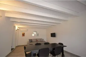 Image of Gorgeous 3-bedroom duplex. Beach less than 2 km away.