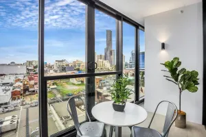 Image of Bribane Chinatown 2 Bed Apt, Parking, Pool, Gym - Qfv147-8