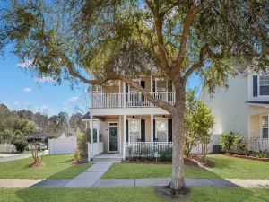 Image of Coastal Quarters in Bluffton - 4 bedroom, dog friendly! 2 Story, Bluffton Park Lowcountry Charmer.