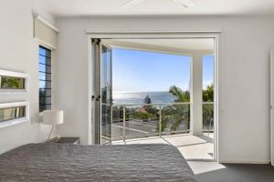 Image of Relax in stylish comfort, Sunshine Beach