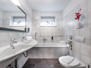 Image of Apartment Dreams \/ 3 bedrooms \/ shower, bath, toilet - Residence Bad Hofgastein, AlpenParks