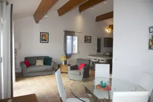Image of Superb new T3 apartment in the heart of Sanary, 100m from the port, 2 minutes on foot,