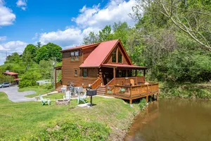 Image of Cozy Log Cabin-Hot Tub-Fire-Pit-Pond-CLEAN-Dollywood-Soaky Water Park-Dollywood