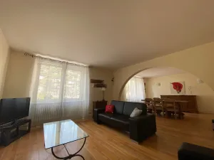 Image of Mon Bress' : Joli Appartement au Centre du Village