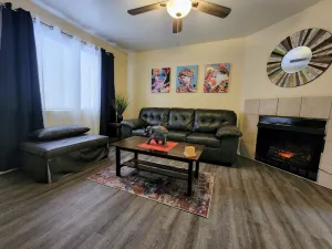 Image of Central, Clean&Comfy|AC|King Bed|<2 mi TMC|Pet Ok