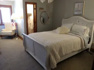 Image of Simply Vintage at Becks Lake, Bed & Breakfast