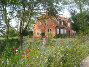 Image of Exclusive house by the lake