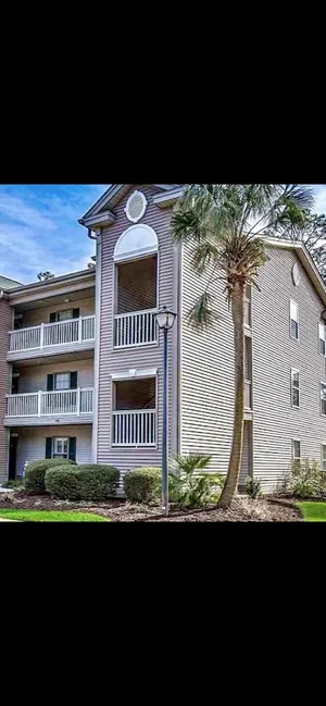 Image of Newly Updated! Close to Restaurant’s and Beach