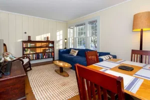 Image of This cottage is a 1 bedroom(s), 1.5 bathrooms, located in Manchester, VT.