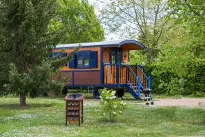 Image of ROULOTTE GITE ACCESS JACUZZI PRIVATE AND COVERED HEATED SWIMMING POOL SAUMUR DOUE