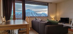 Image of Fully-equipped 5-person apartment with mountain views.