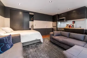Image of Palo Alto Cottage by Stanford & Tech Companies