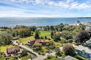 Image of Magnificent Ferncrest - Towering Home on the Coast