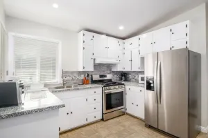 Image of Fully Refurbished Home for up to 9 Visitors