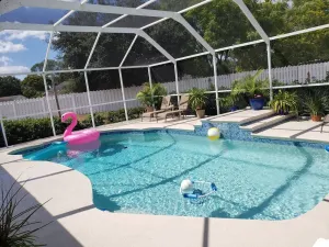 Image of Heated pool house