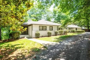 Image of 3,700 sqft-Luxe\/Private Villa style Ranch in South CLT with King en Suite!