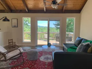 Image of Modern Country House on the Shenandoah River
