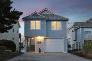 Image of Outer Banks Bliss: 3-bedroom Cottage in Golf Community, Beach Club Access