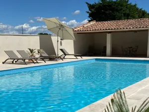 Image of Comfortable gîte in a 19th century Provencal farmhouse ideally located