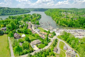 Image of 3 Bedroom Townhome next to Cheat Lake \/ Sunset Beach Marina!