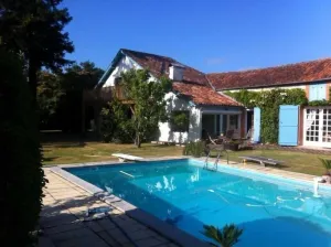 Image of Beautiful Landaise Farmhouse, large gardens with pool