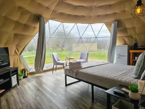 Image of 🏕Romantic Country Stay 😍 ♥️ Lake, Telescope  🔭 Peddle Boat, Kayaks