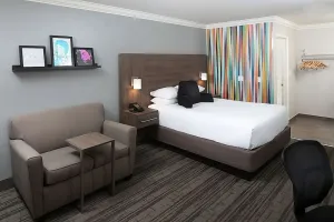 Image of Affordable Accommodation in Signature Temecula! Onsite Pool, Free Parking