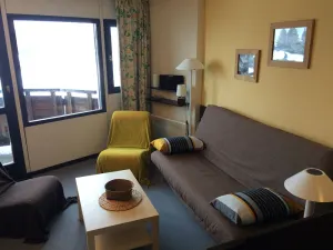 Image of Sunny apartment with balcony and view, ideal for 3\/4 people