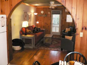 Image of Three Cub Cottage in historic Flat Rock