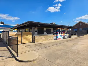 Image of Downtown Tahlequah! Amazing Patio, Walkable to Restaurants\/Bars, Wi-Fi +