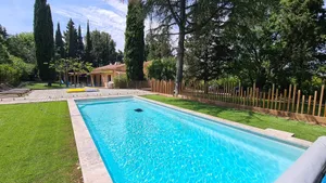 Image of Villa Familiale Calme Avec Piscine et Jardin à Aix
