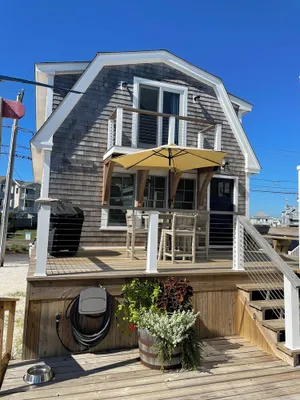 Image of Waterfront Cottage ! On Skip's Dock, Jerusalem RI !