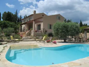Image of Maison Provencale Avec Piscine