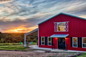 Image of Barndo -7 acres- sleeps 28! Great for groups, custom fire pit area, pool table!