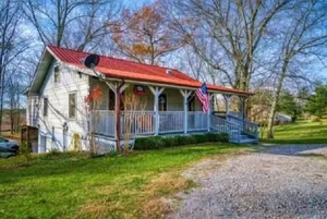 Image of Pigeon Ridge Cabin Cumberland State Park 2B 2B