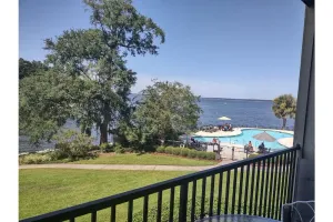 Image of Lovely Condo w\/pool, balcony, and lakeside view!