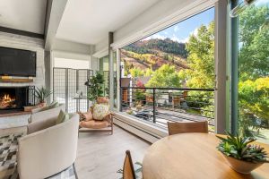 Image of Aspen Mountain Hideaway With Incredible Views & Modern Decor! Wood FP, Pool, HT, Walk To Town