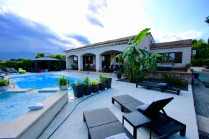Image of AIR-CONDITIONED VILLA WITH HEATED POOL AND HOT TUB