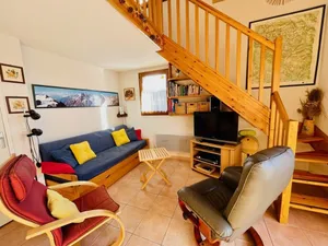 Image of Bright cosy nest - view - La Salle-les-Alpes