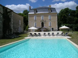 Image of Holiday Manoir 14x7m pool, walking distance & views to stunning medieval village