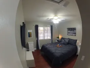 Image of Island Rio ~ Lux. Priv. Bed\/Bath ~ 10 Min Strip\/LAS ~ Hi Tech ~ 50\" WidesScreen