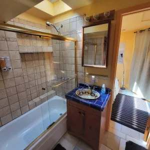 Image of Cute one bedroom cottage in Albany